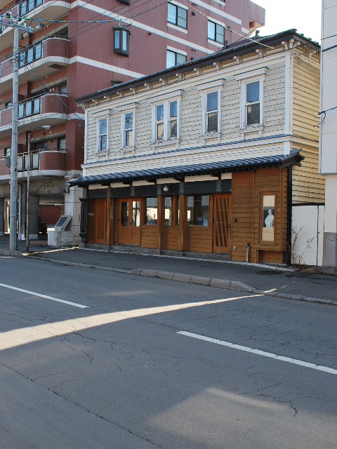 函館・丸豆岡田製麺末廣工房(函館擬洋館コレクション、その32)_f0142606_12261396.jpg