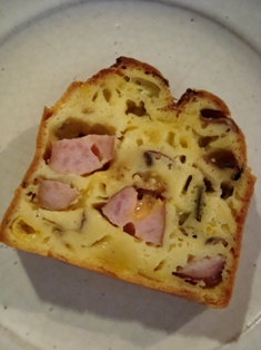 伴さんとケークサレ_b0204930_0102763.jpg