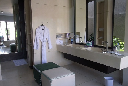 W Retreat & Spa Bali ～ Fantastic 1Bedroom Villa #35 ～ (\'11年3月)_a0074049_15431814.jpg