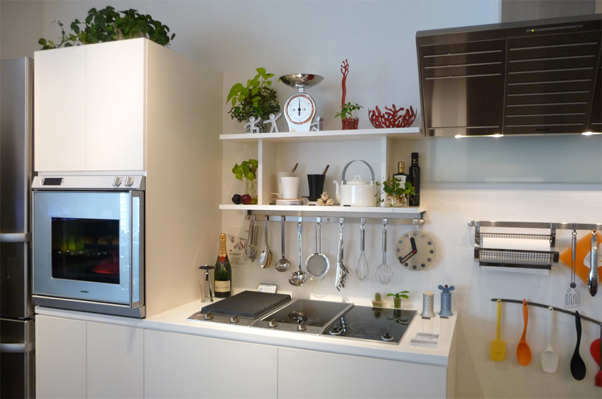 ★DESIGN HOUSE Stockholmが発表した、北欧デザインのカップ(マグ)&ソーサーのセット。_c0156359_18123255.jpg