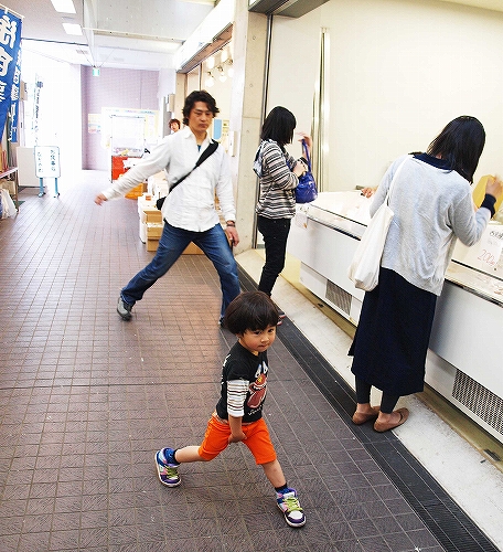 朝市にいこう!_b0135432_1313597.jpg