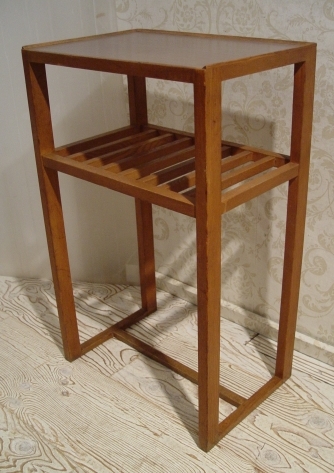 折りたためるキャスターワゴン・便利な台・入荷!!_a0096367_212622.jpg