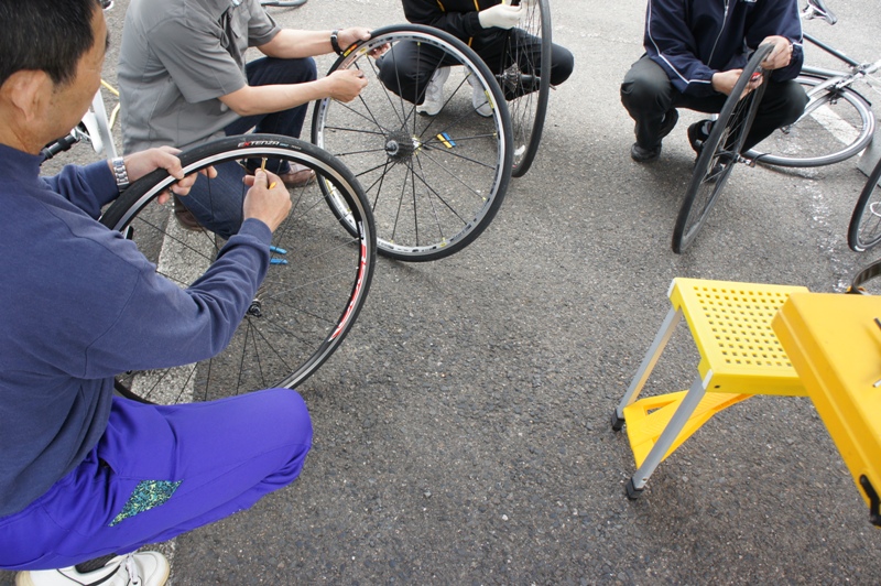 11年5月14日・自転車パンク修理講座受講_c0129671_17553197.jpg