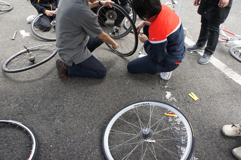 11年5月14日・自転車パンク修理講座受講_c0129671_17562175.jpg
