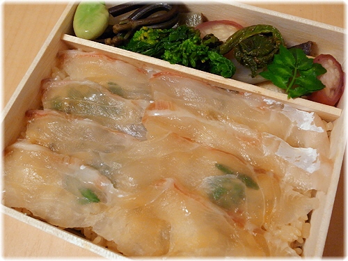 京都老舗料亭のお弁当_e0156083_944688.jpg