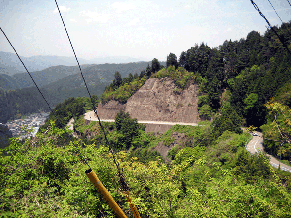 峠を越えて郡上八幡へ_b0000209_2205535.gif