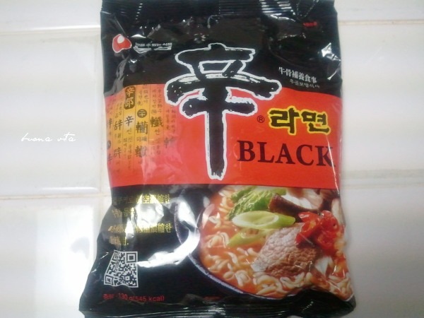 辛ラーメンBLACK_a0194615_1937162.jpg