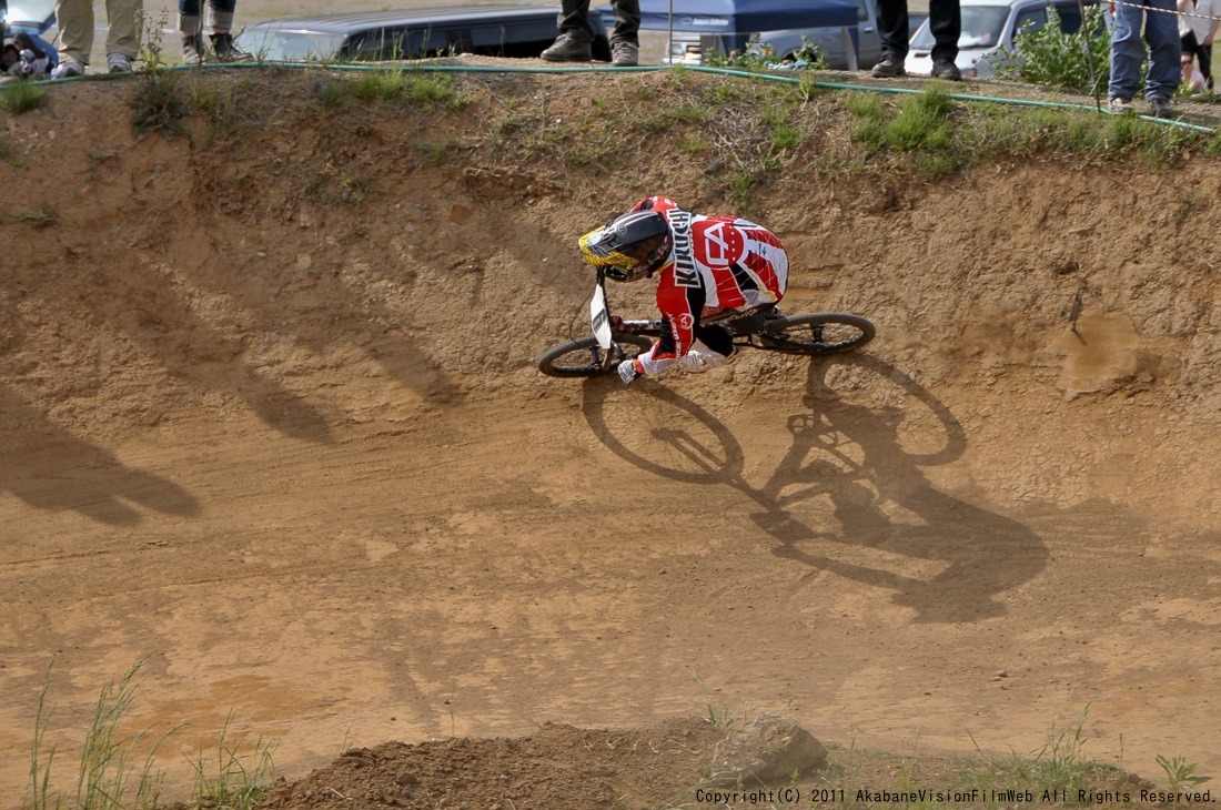 ２０１１JOSF緑山５月定期戦VOL1：BMXエリート決勝　動画アリ_b0065730_201609.jpg