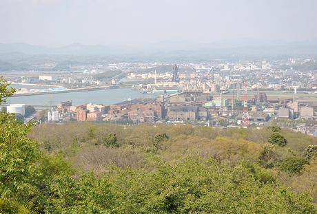 竜王山の山頂へ（山口県山陽小野田市）_c0099967_1816365.jpg