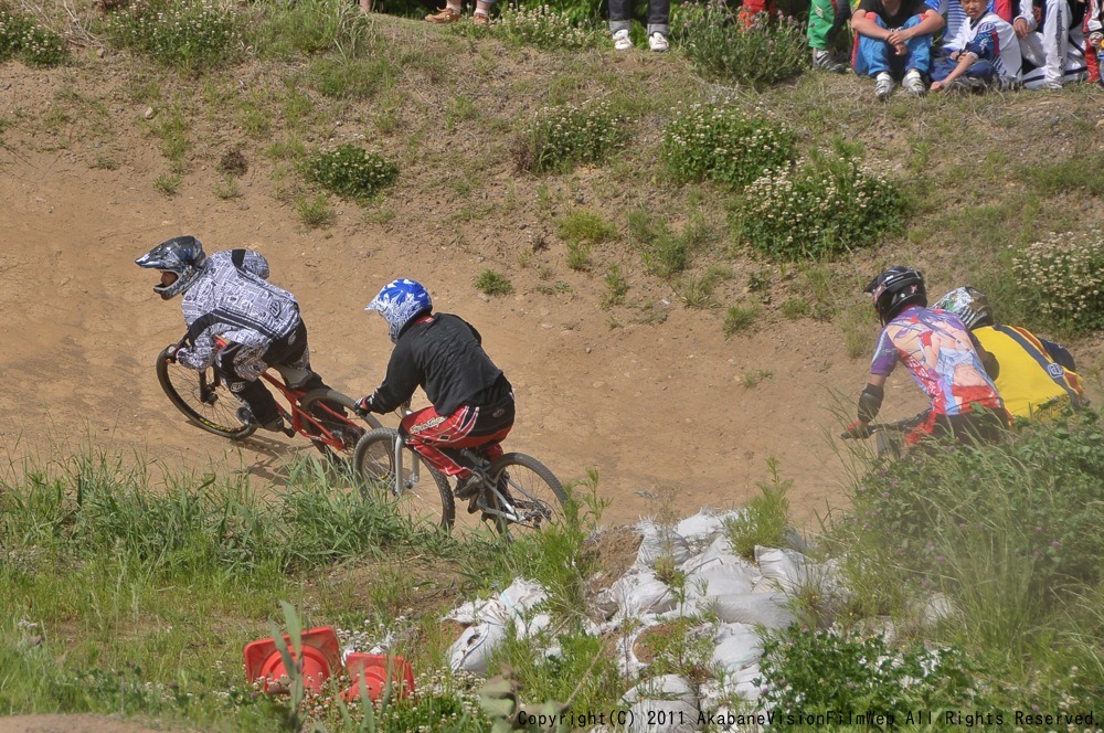 ２０１１JOSF緑山５月定期戦VOL5：MTBエキスパート決勝　動画アリ_b0065730_962095.jpg
