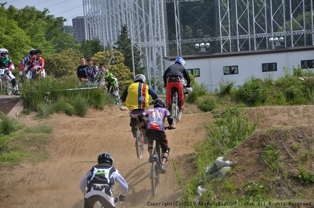 ２０１１JOSF緑山５月定期戦VOL5：MTBエキスパート決勝　動画アリ_b0065730_981529.jpg