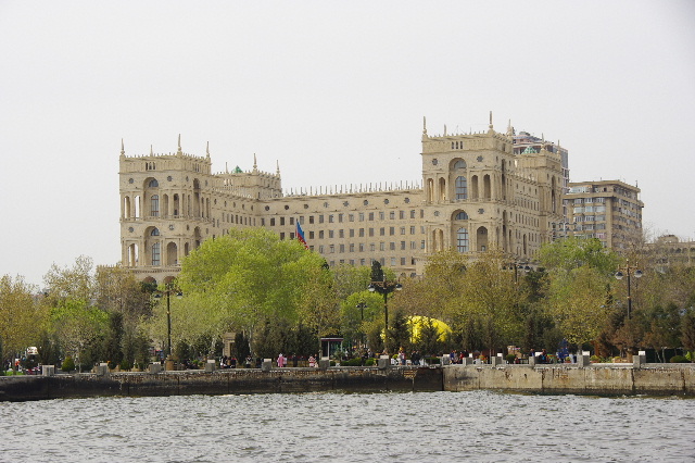 アゼルバイジャン(9) カスピ海クルーズ ヤスコヴィッチのぽれぽれBLOG