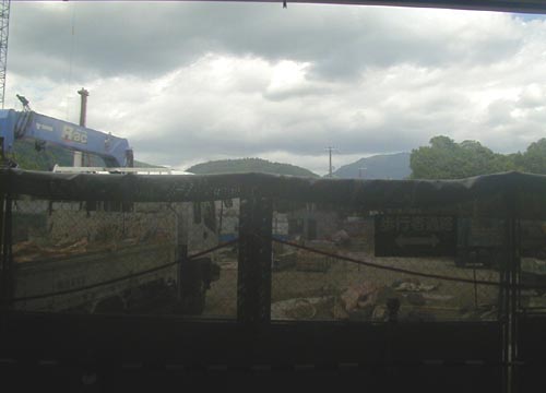 ●嵐山駅前の変化、その98(駅舎から広場、脇道)_d0053294_1413789.jpg