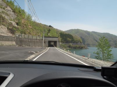 飛騨山中の桜巡りと険道ぶら～り・険道編_d0079440_20353516.jpg