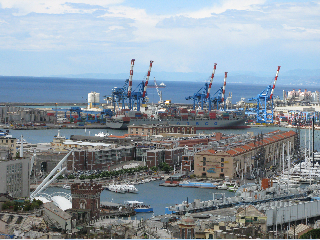 Genova、ジェノヴァ!_a0169172_3421252.jpg