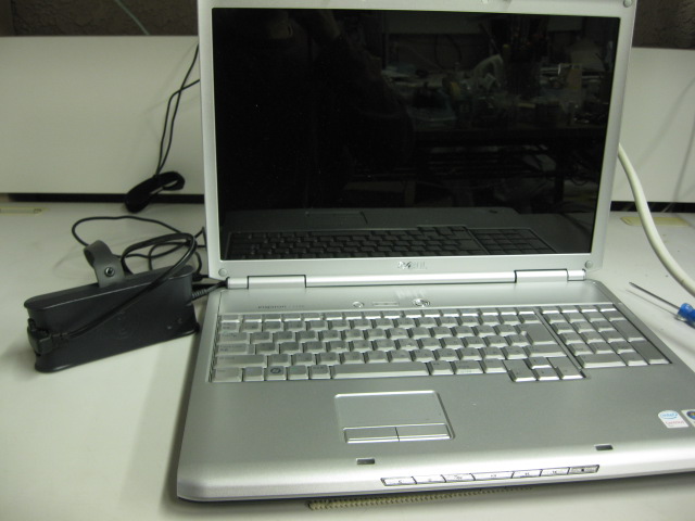 DELL Inspiron1720電源が入らない_c0034002_18232766.jpg