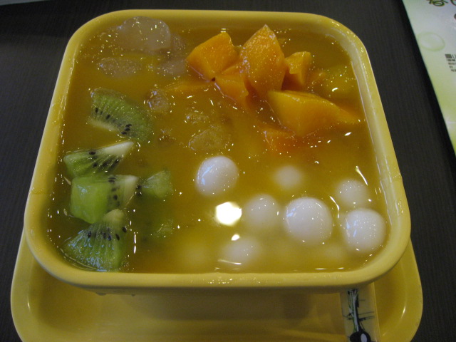a0100706_2247421.jpg