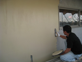 ｢和田の家｣外壁左官仕上塗り_b0179213_19304579.jpg