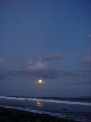 月の出を見に、クロトッ海岸へ_a0120328_206253.jpg