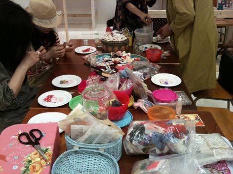 和気あいあいとワークショップ_e0170671_134845.jpg