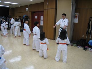 手稲教室 幼年部~壮年部まで楽しく稽古!番外編あり_c0118332_22132371.jpg