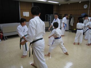 手稲教室 幼年部~壮年部まで楽しく稽古!番外編あり_c0118332_22132969.jpg