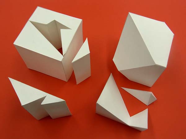 立体構成の基本と形の発見/私大デザイン・工芸科 : ヨゾコブ