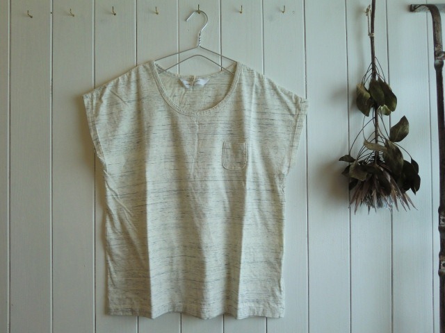 木工品再入荷とお洋服。_a0164280_237362.jpg