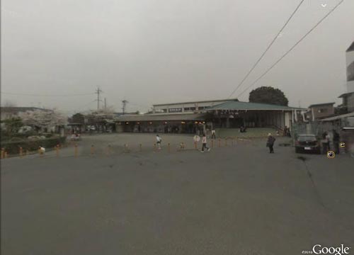 ●嵐山駅前の変化、その101(グーグル:広場)_d0053294_1554595.jpg