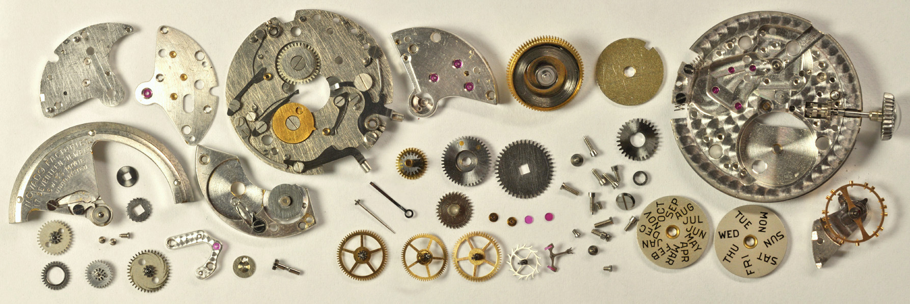　モバード(Movado) カレンドマチック（半回転自動巻き)_c0083109_10181842.jpg