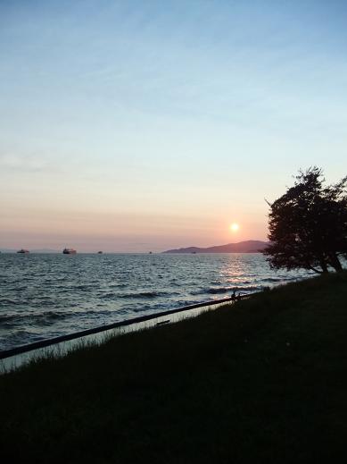 English Bay - sunset_f0111926_8455434.jpg