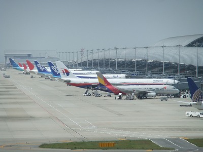 関西国際空港で飛行機三昧_e0173645_7563861.jpg