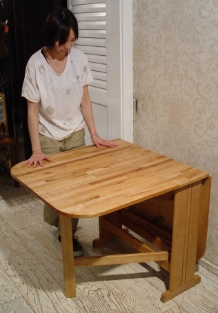 無垢天板のバタフライテーブル 入荷!_a0096367_21391142.jpg
