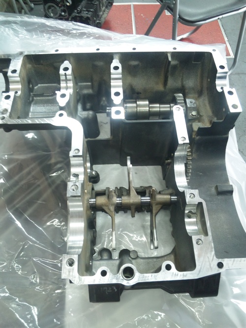 NさんのGPZ900R A12国内 エンジンオーバーホールその3_a0163159_22343311.jpg