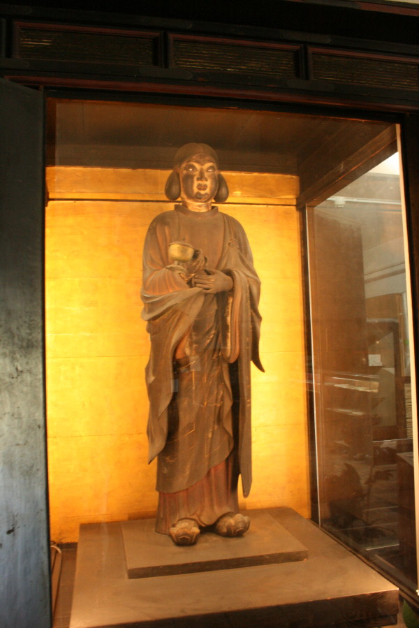 奈良散策記 その3 元興寺(がんごうじ)_b0118987_7193374.jpg