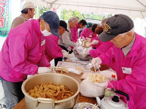 耕野地区☆山元町へ炊き出し_e0097615_1783290.jpg