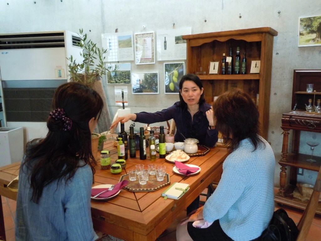 オリーブオイルで美容と健康_c0213220_18275391.jpg