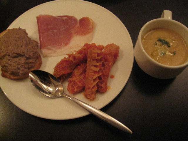 トラカネで夜ご飯♪_b0173605_956315.jpg