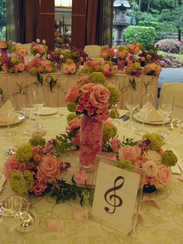 音符　ピンクのアジサイの装花　　ホテルニューオータニ　アーチェロ様へ_a0042928_18472038.jpg