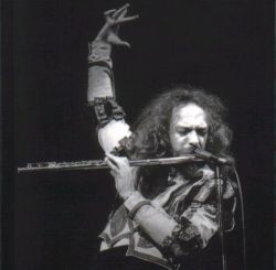 Jethro Tull_c0143347_12121130.jpg