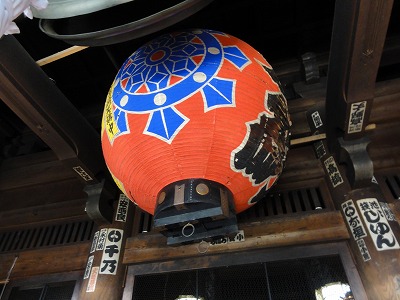 青い空と山門_a0084753_13202616.jpg