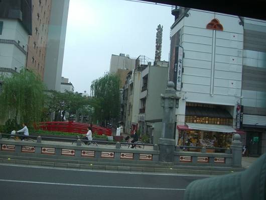 d0065324_1783168.jpg