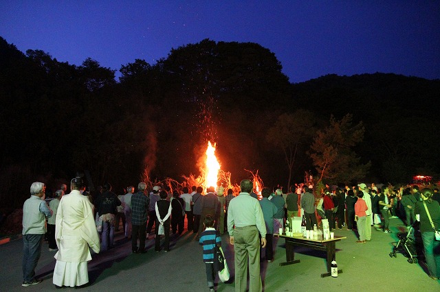 増富温泉火祭り激写・・・？_b0100253_109015.jpg