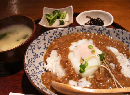 今週のランチ≪ドライカレー定食≫_f0166704_1051841.jpg