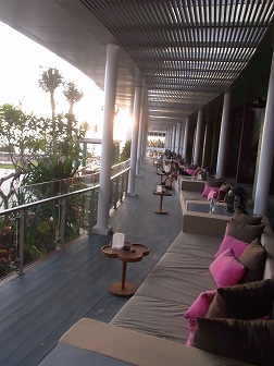 W Retreat & Spa Bali ～Spectaculer Ocean Facing Retreat #430 ～ (\'11年3月)_a0074049_1182160.jpg