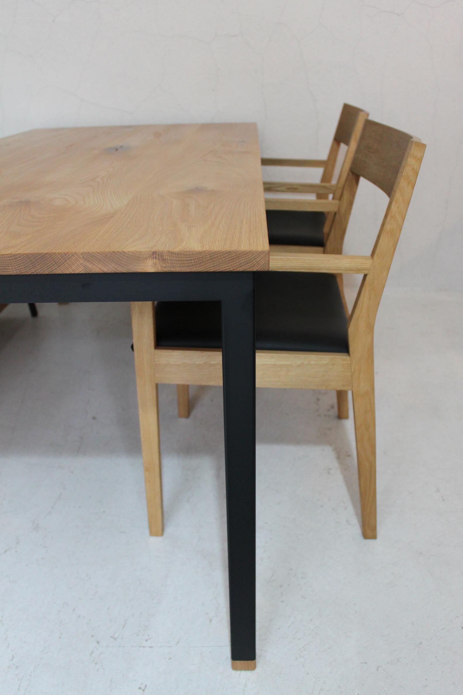 WB DINING TABLE_c0146581_1344563.jpg