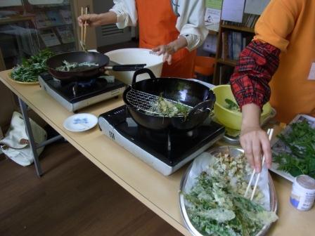すみれば探検隊_b0049307_15423258.jpg