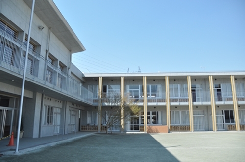懐かしの校舎取り壊し_b0181516_22511544.jpg