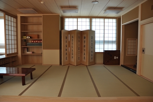懐かしの校舎取り壊し_b0181516_22511548.jpg