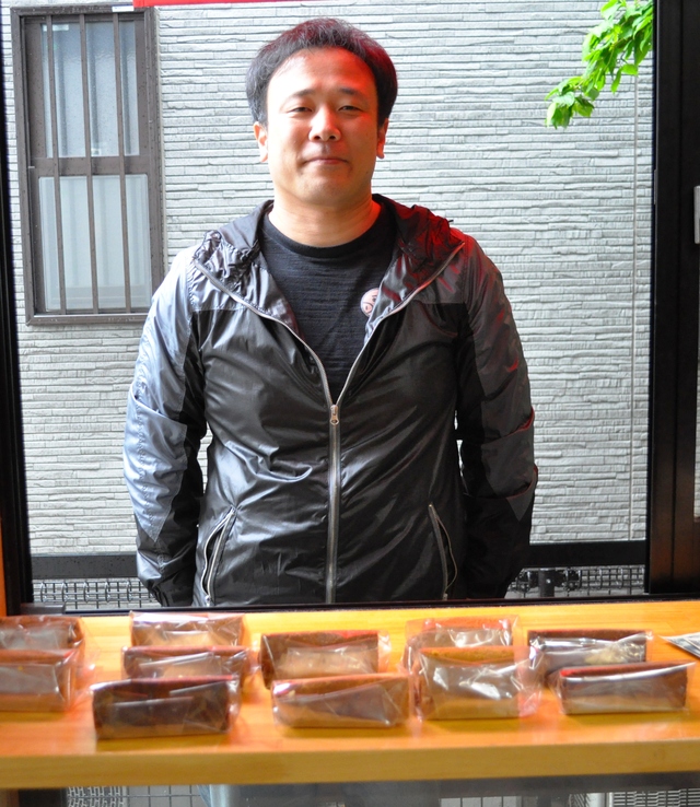 雨の日の土曜販売(^^)。皆さん、ありがとうございました!_b0087822_2251274.jpg
